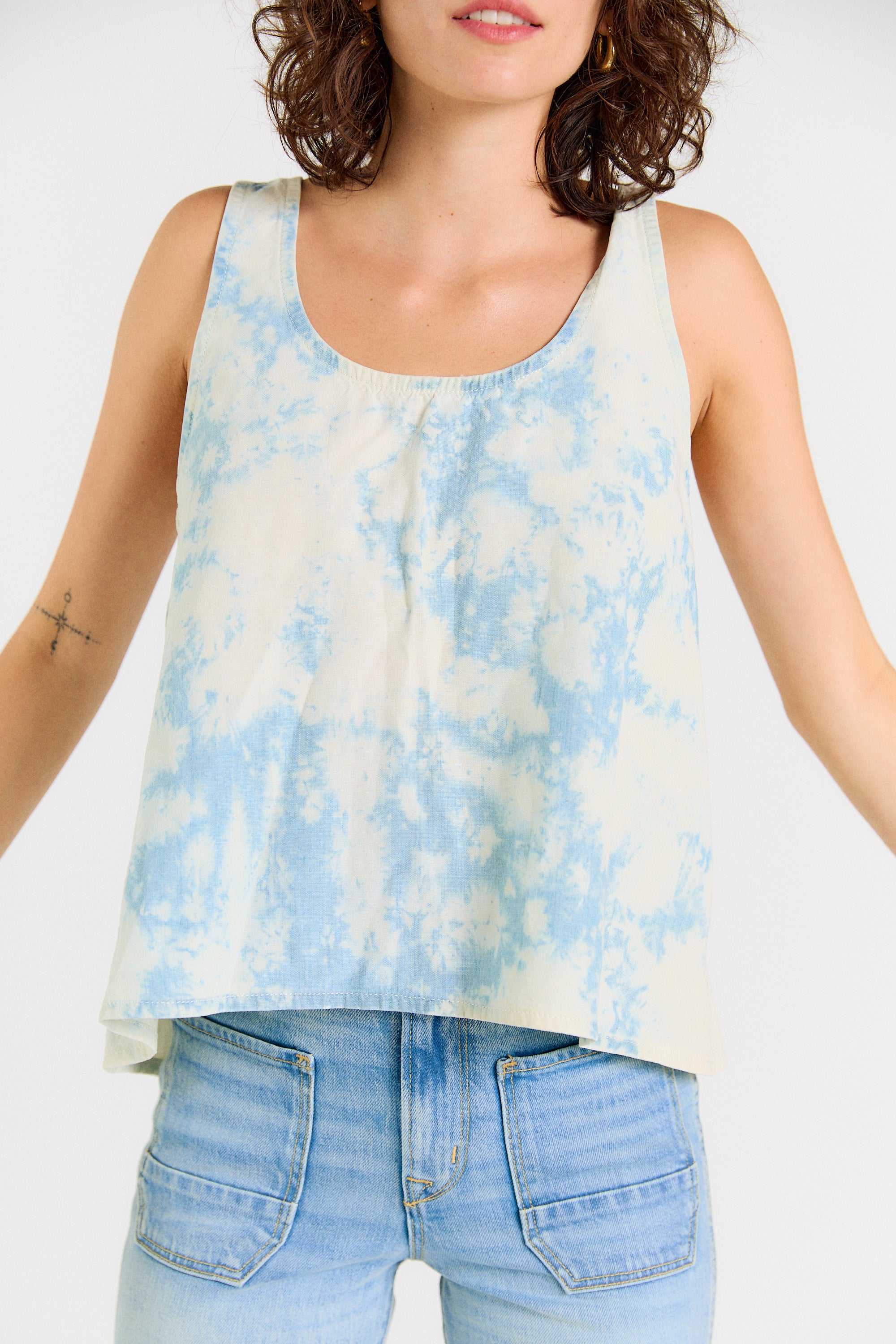 Wabi Sabi Crop Tank - Sky Wash