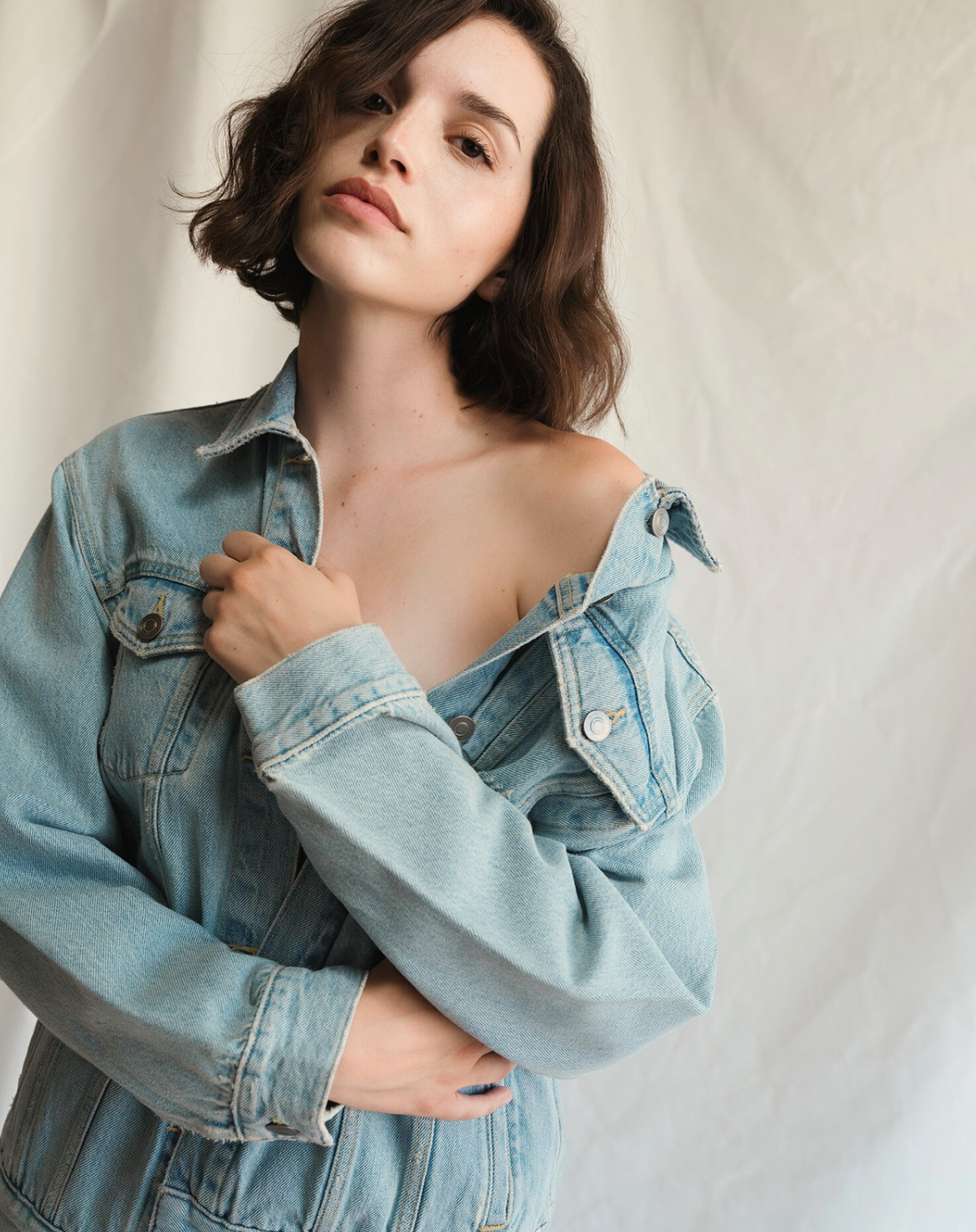 AUTHENTIC TRUCKER IN LIGHT WORN WASH