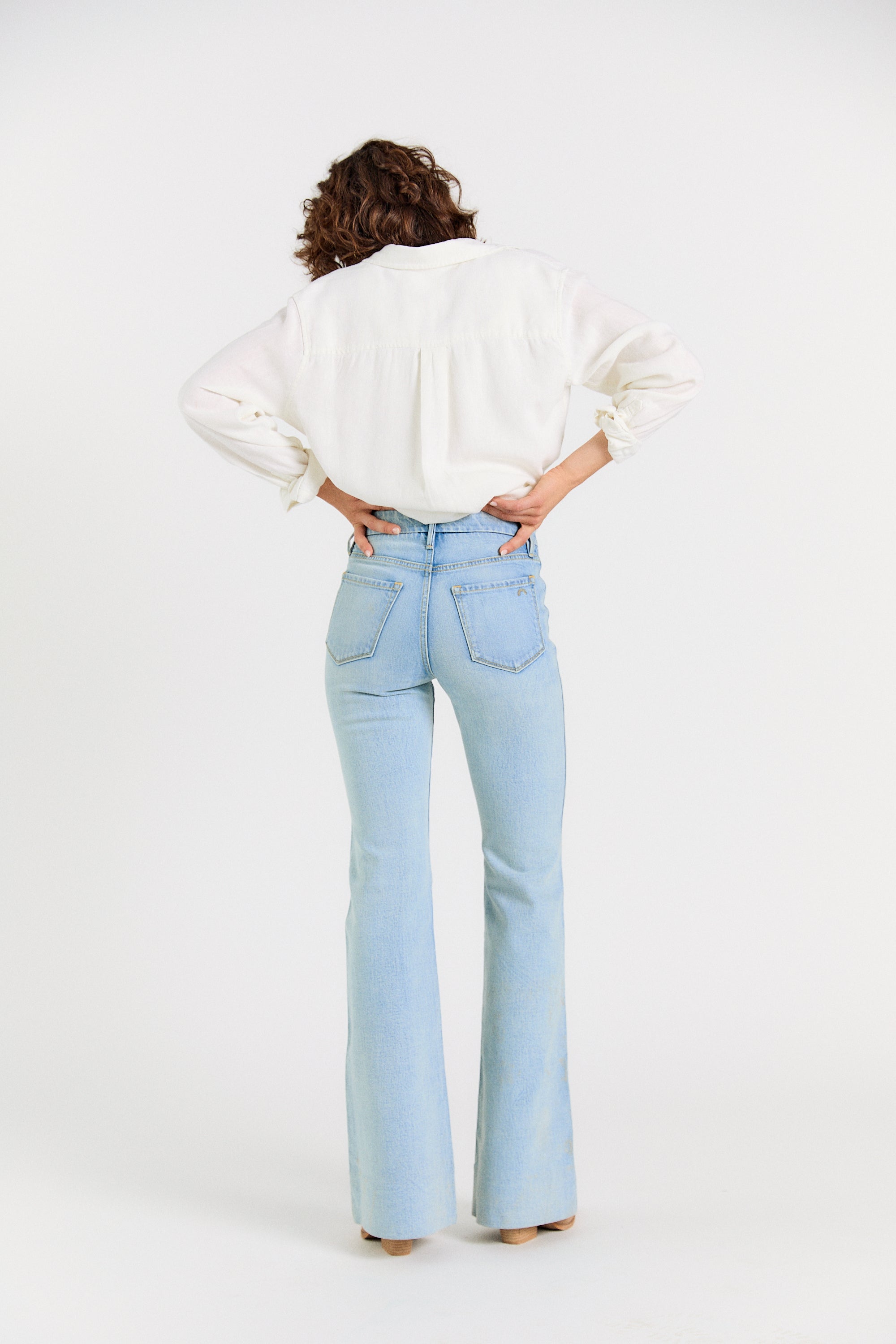 【PORTERNA】Evans flare jeans Women Joni Deja Vu at AG Jeans Official Store