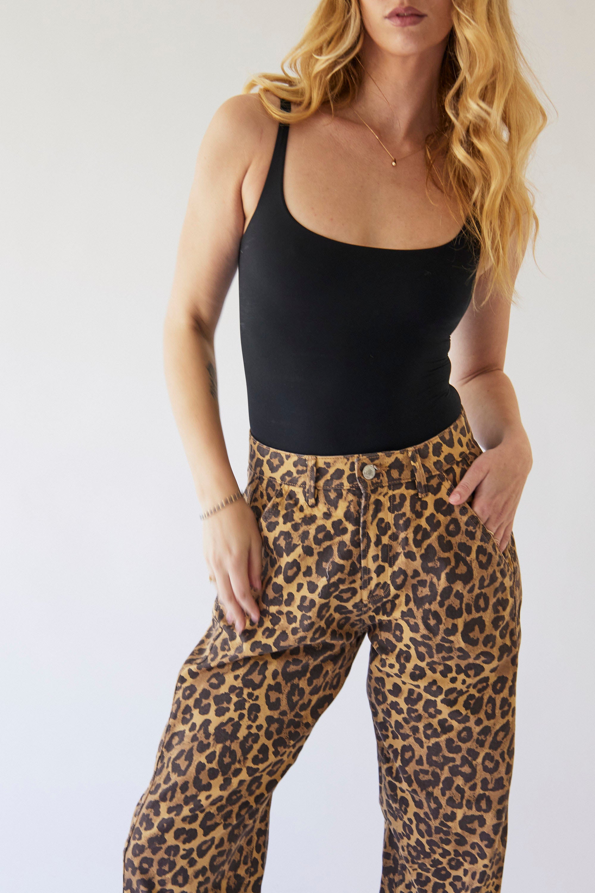 Tara Barrel Pant in Leopard