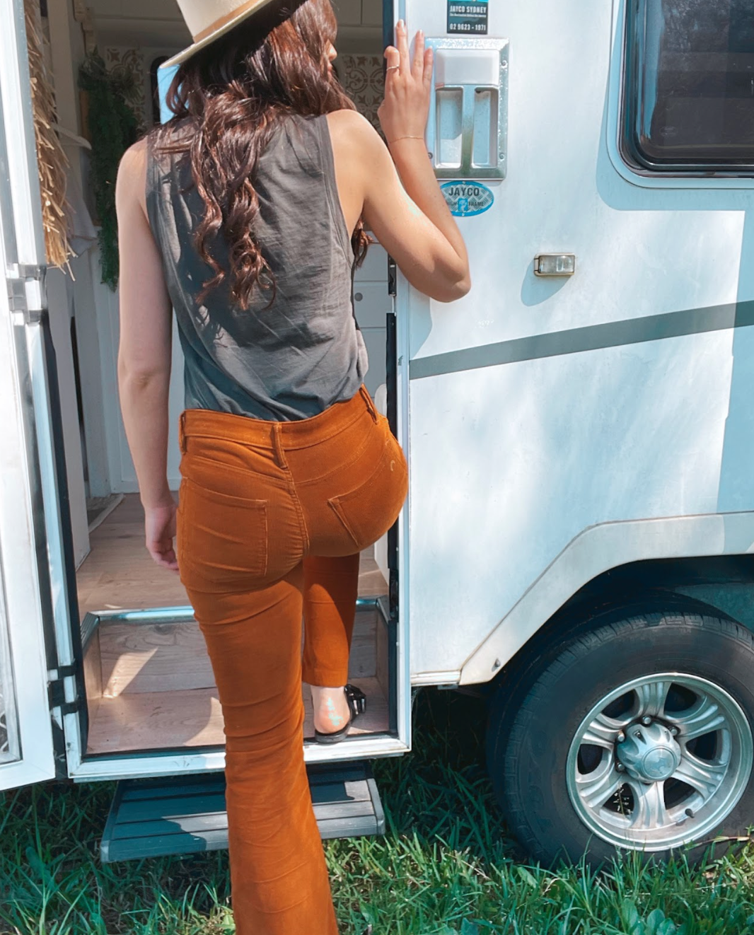 The Wanderer Corduroy Flare - Whiskey